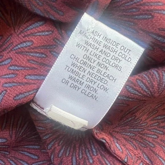 Banana Republic Burgundy Blouse Elegant Top - Picture 5 of 6